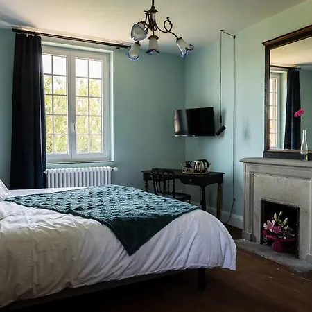 Nocleg ze śniadaniem Le Clos D'azel 3*